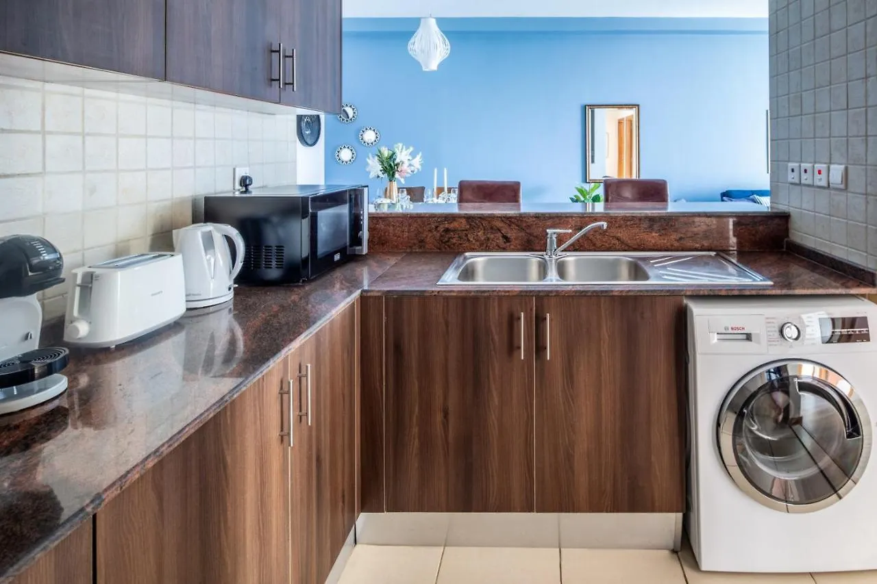 Frank Porter - Marina Diamond 4 Apartment Dubai