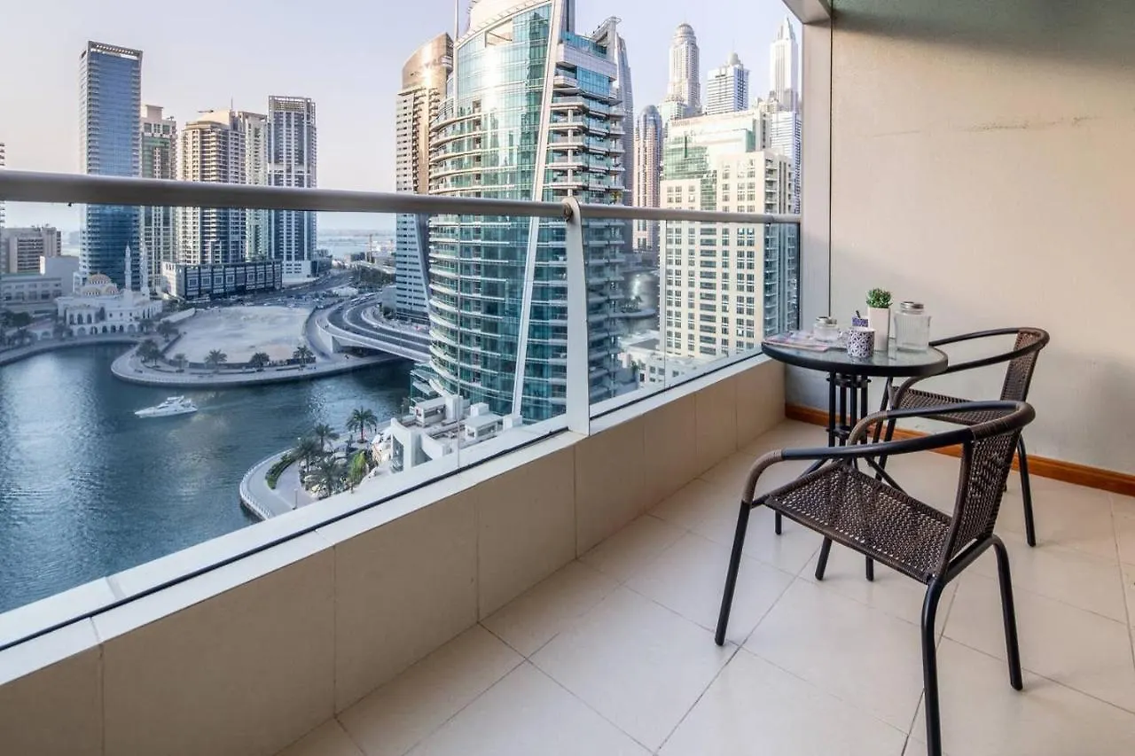 Frank Porter - Marina Diamond 4 Apartment Dubai
